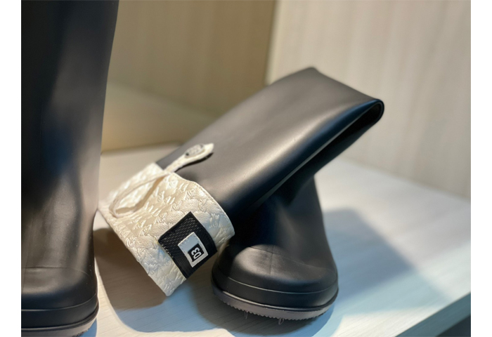 Soft Foldable waterproof boots